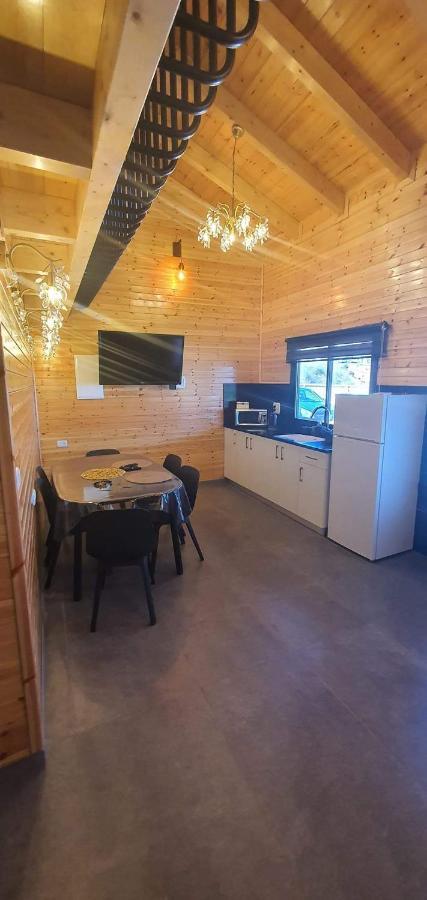 צימר בקתה מול הנוף Safed Exterior foto